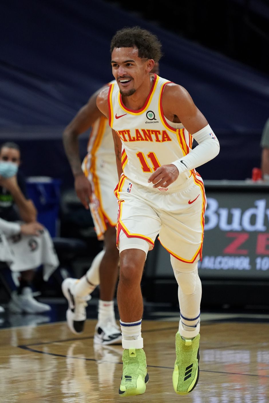 也像一盏路 也像一盏路